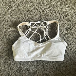 Lululemon free to be wild bra
